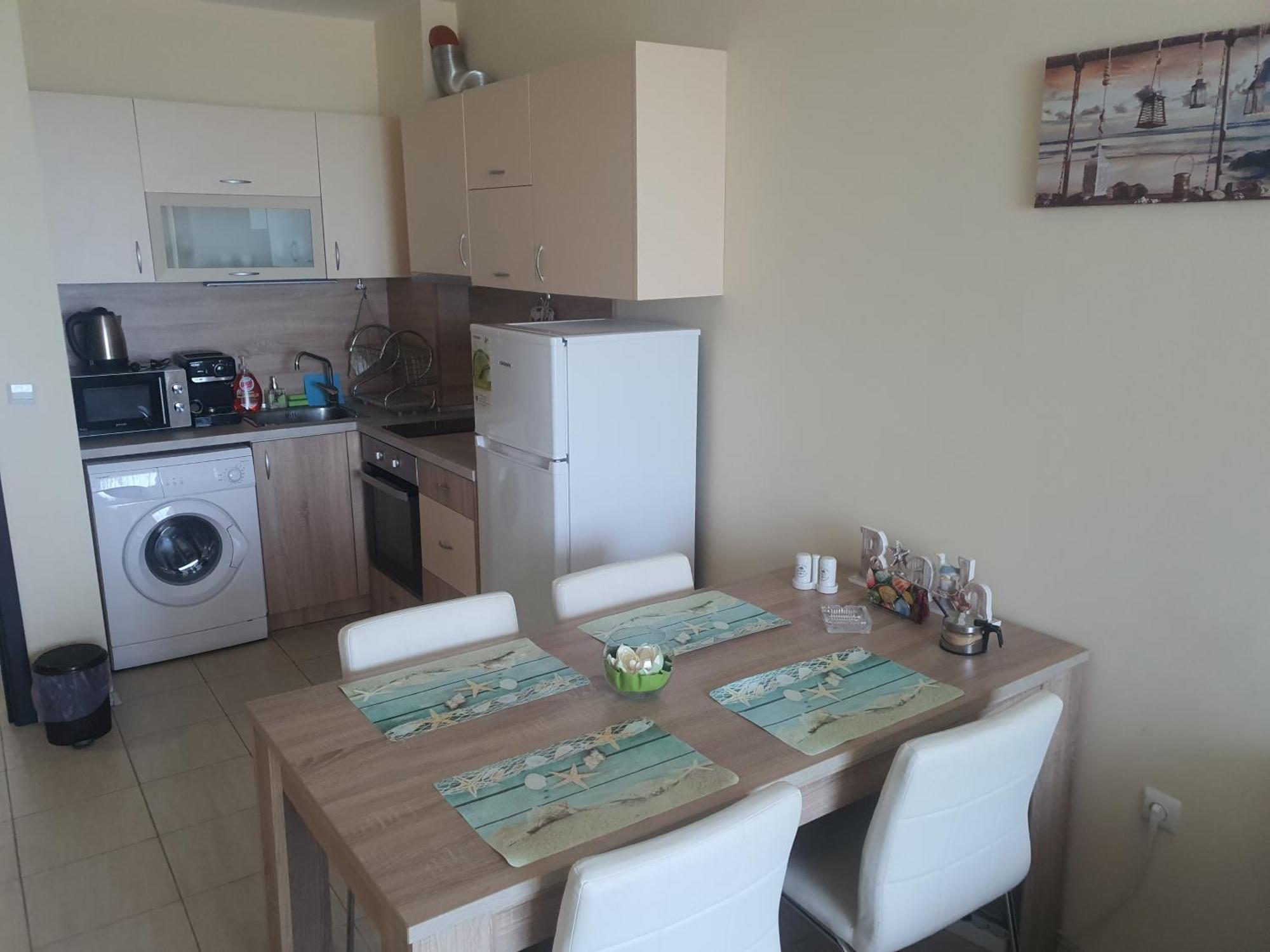 Таня 8 Apartment Pomorie Bagian luar foto