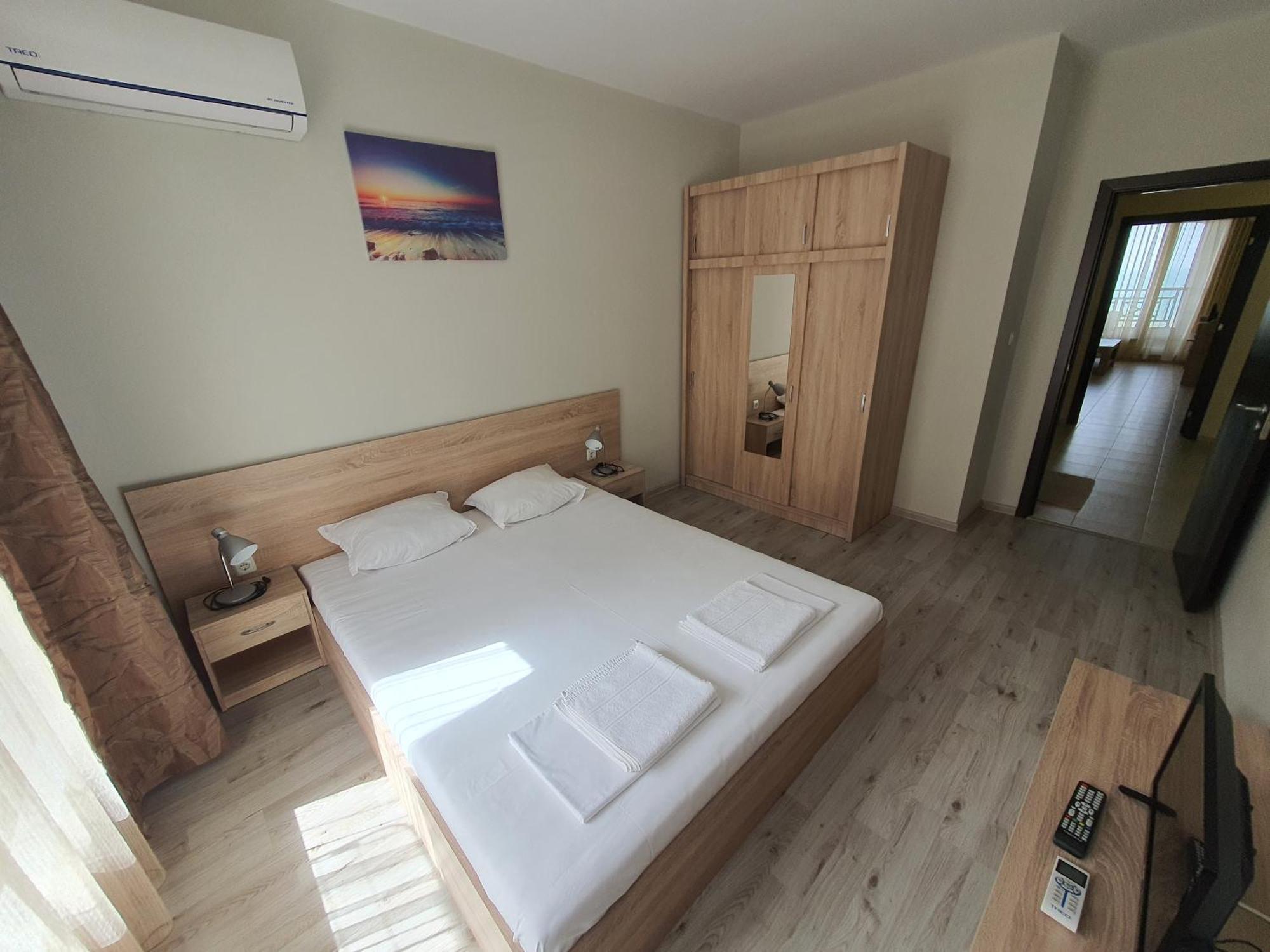 Таня 8 Apartment Pomorie Bagian luar foto