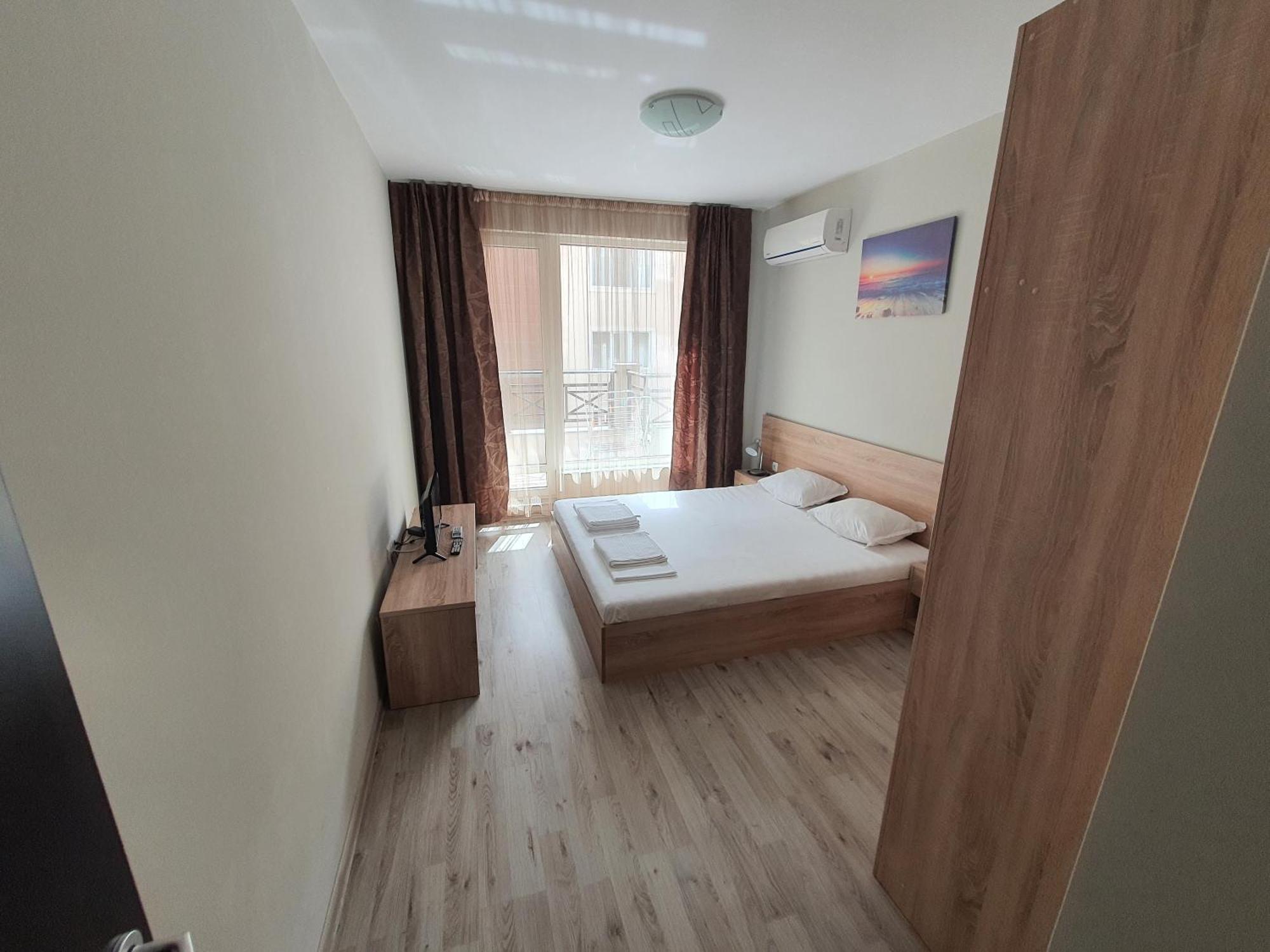 Таня 8 Apartment Pomorie Bagian luar foto