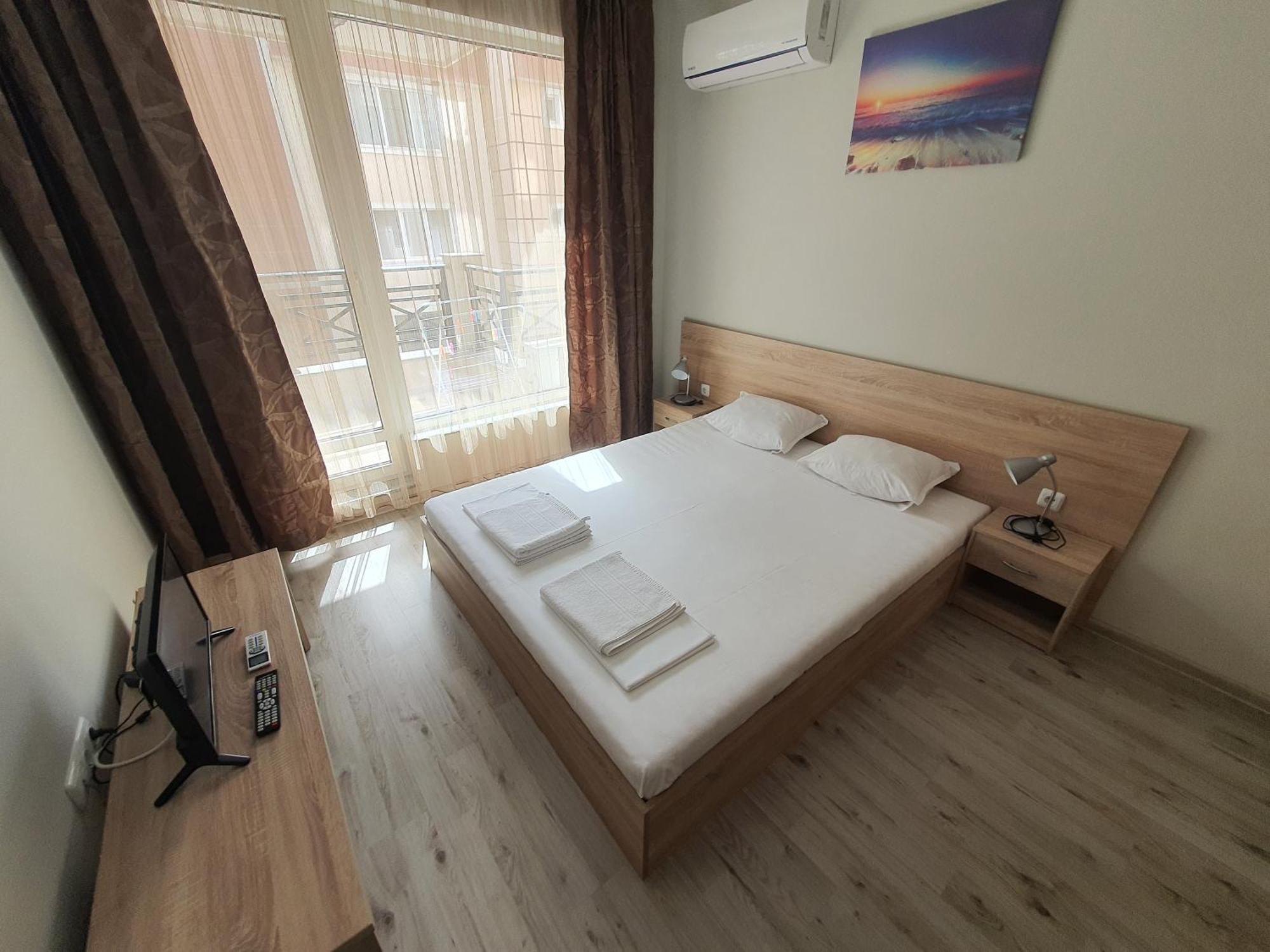 Таня 8 Apartment Pomorie Bagian luar foto