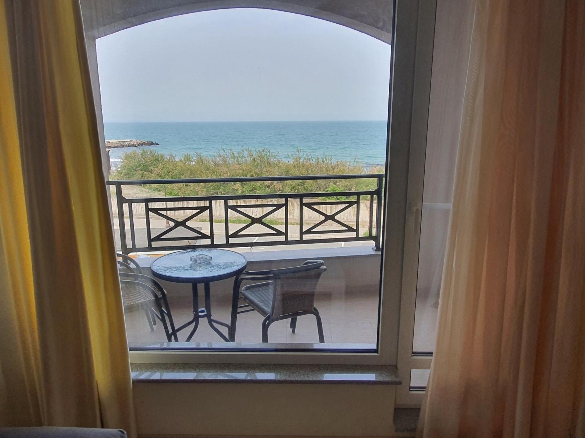 Таня 8 Apartment Pomorie Bagian luar foto