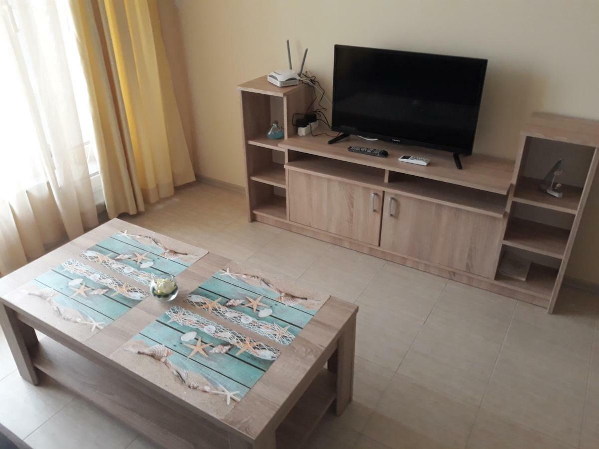 Таня 8 Apartment Pomorie Bagian luar foto